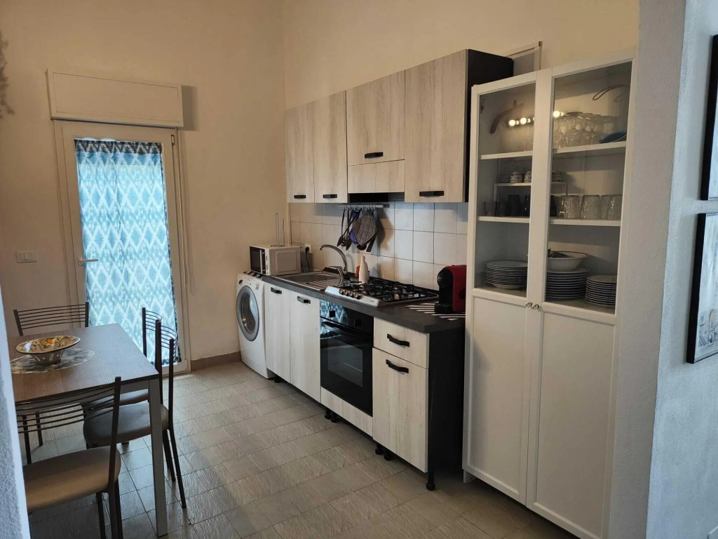 Seafront Apartment in Villa with Swimming Pool and Parking