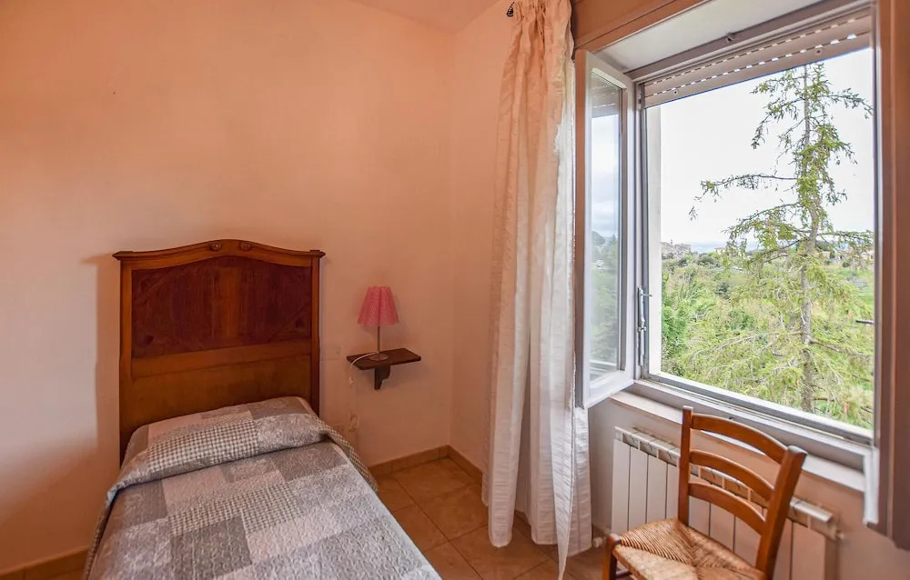 Beautiful Home in Ficulle With Outdoor Swimming Pool, Wifi and 3 Bedrooms