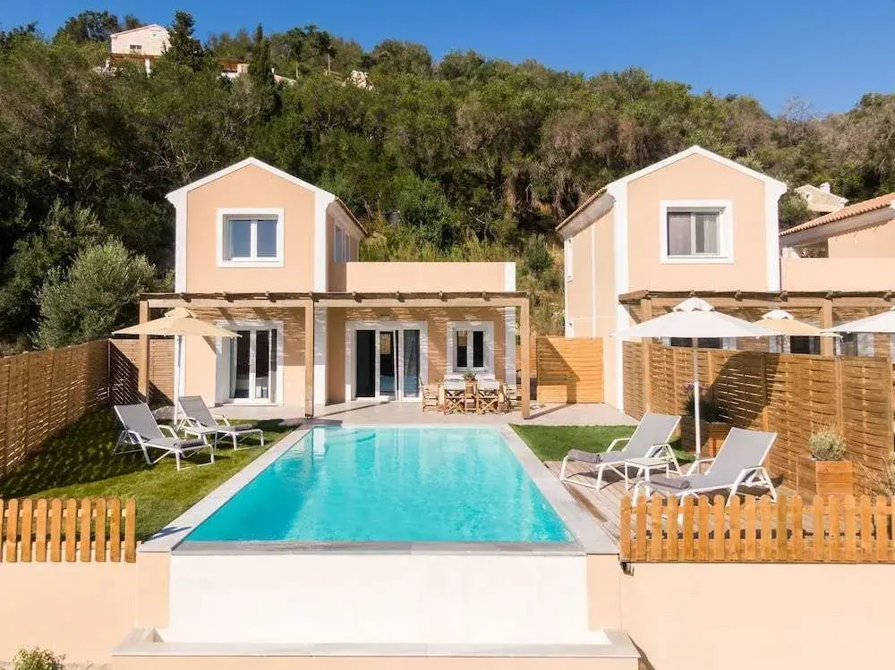Reiki Luxury Villas