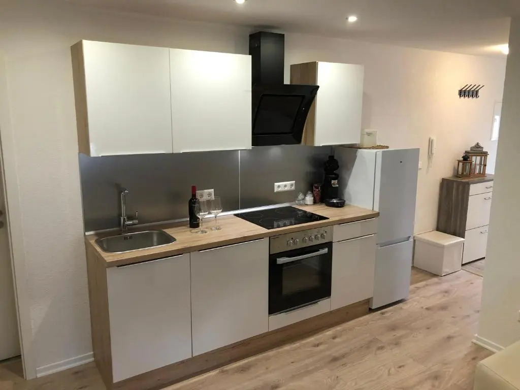 Exklusive Moderne 2 Zi. Wohnung in Ruhiger Lage