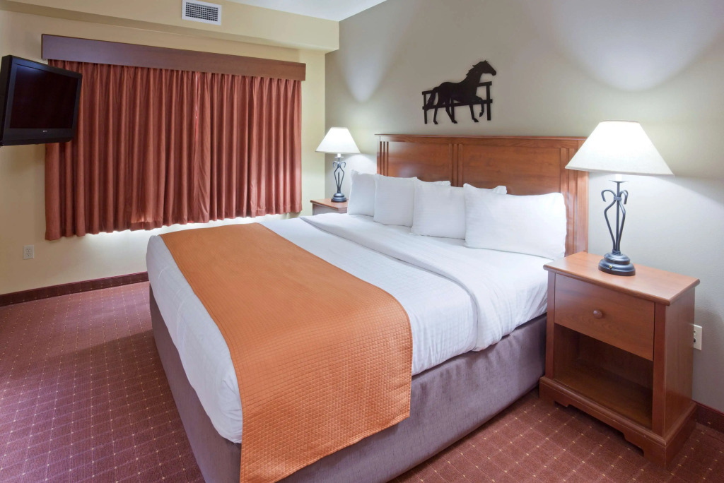 AmericInn by Wyndham Fargo Medical Center