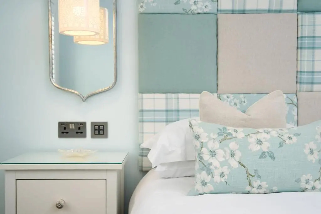 Channel View Boutique Hotel