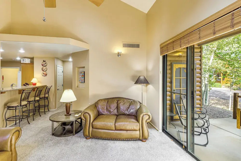 Pinetop Lakes Golf Club Cabin w/ Central A/C