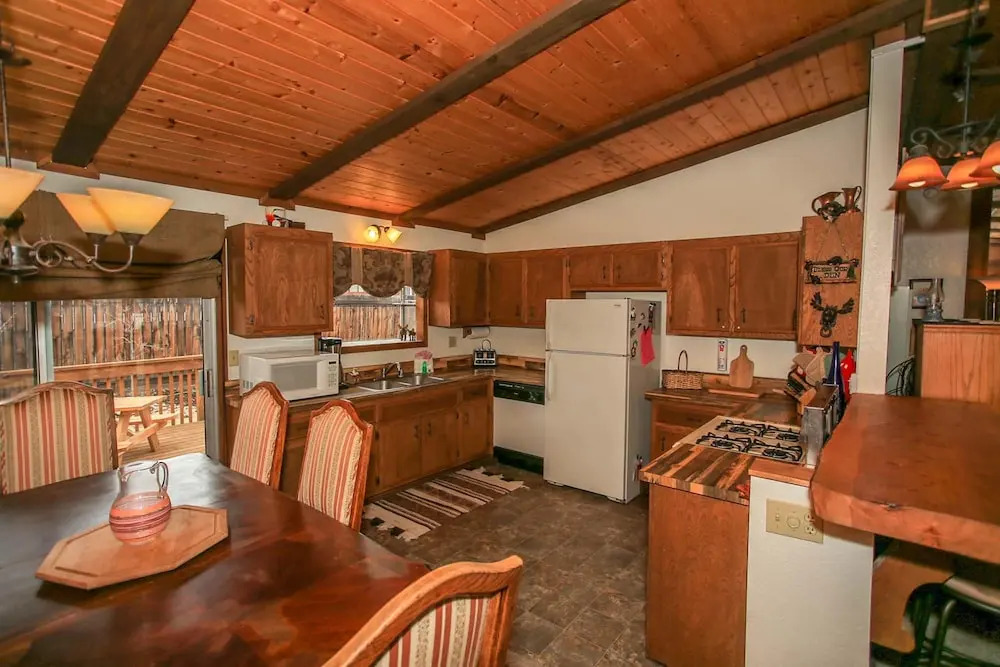 Ruff Inn It-1752 by Big Bear Vacations