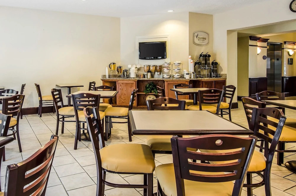Sleep Inn & Suites