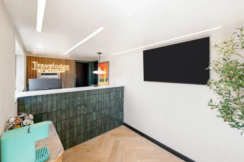 Travelodge by Wyndham Parker