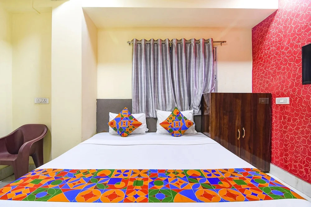 Fabhotel Narayana