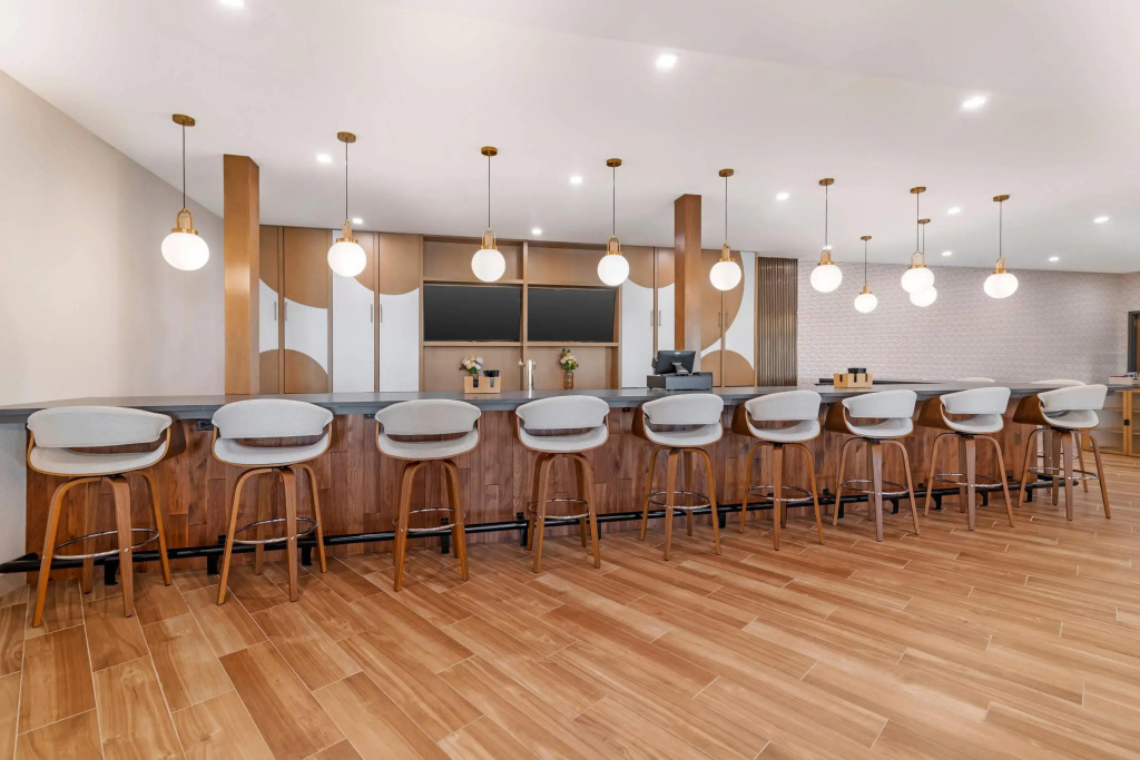 Cambria Hotel & Suites Plymouth