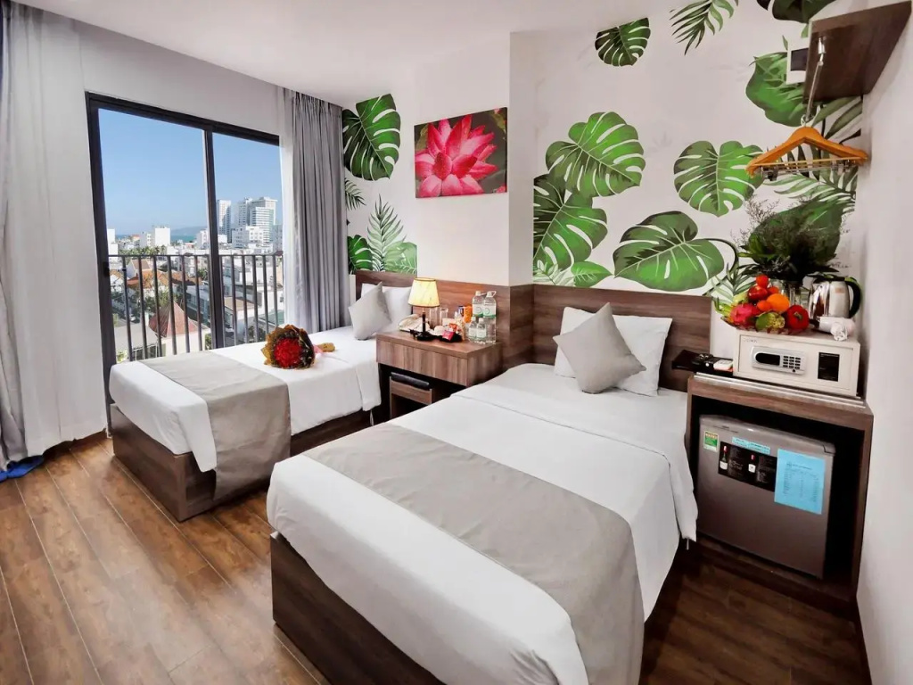 Mega Light Hotel
