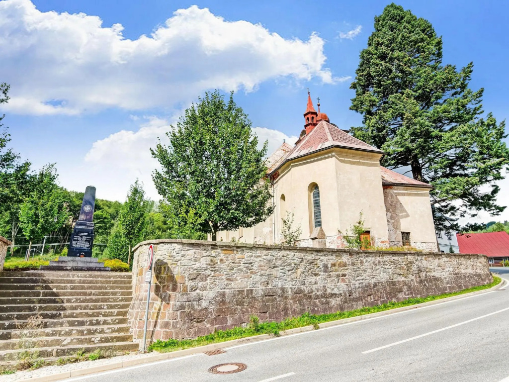 Lavish Cottage near Ski Area in Cerny Dul