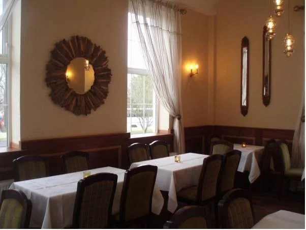 Round Tower Hotel
