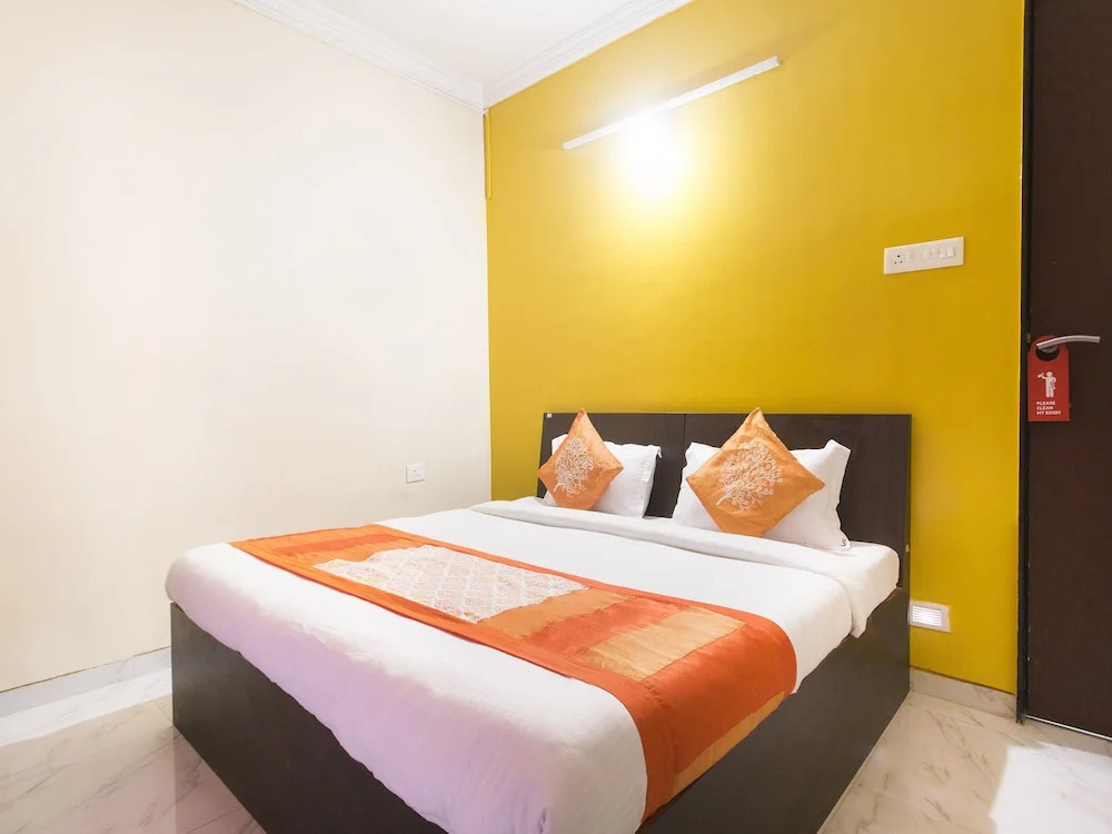 Hotel Truvic by OYO Rooms
