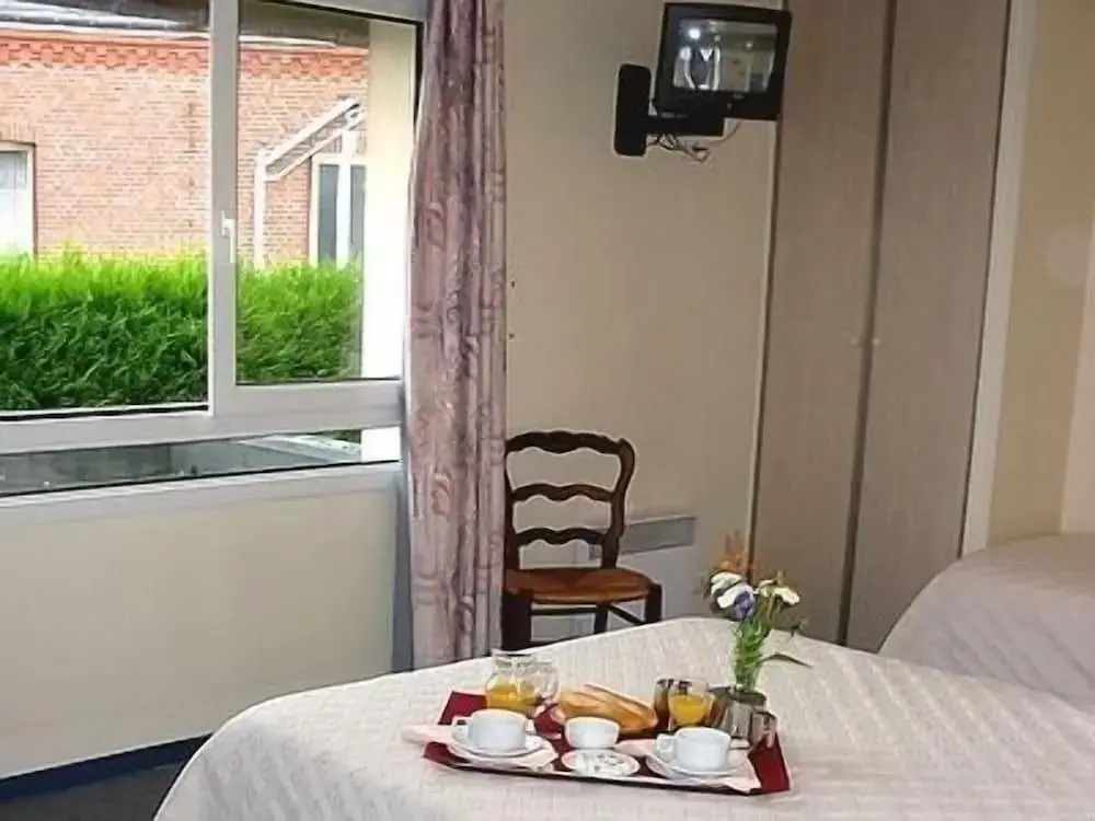 Hôtel Restaurant La Paix La Robe et le Palais