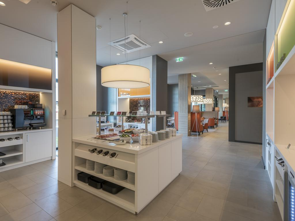 Hampton By Hilton Freiburg