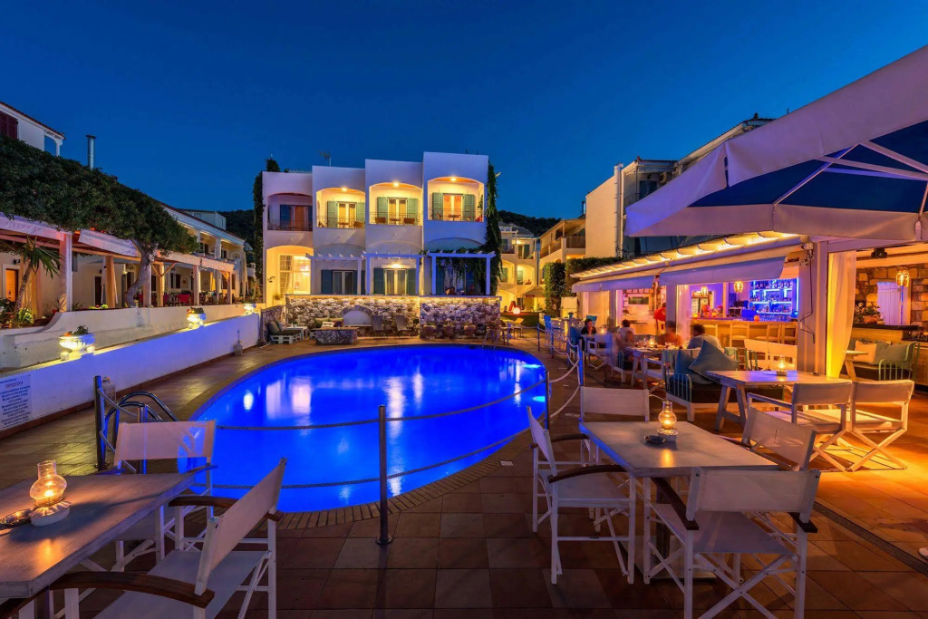 Oasis Beach Hotel