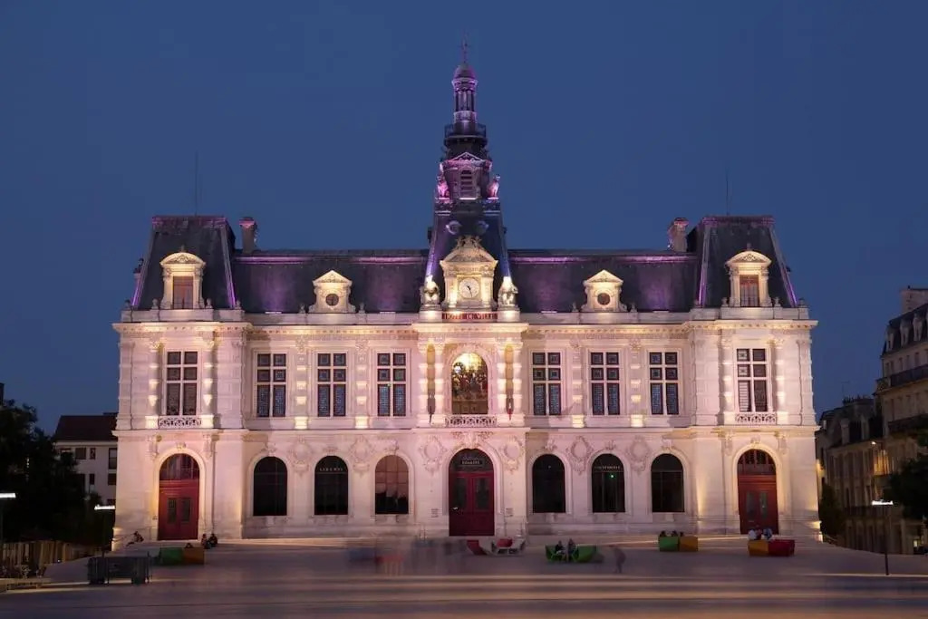 • Bel appartement - centre historique de Poitiers