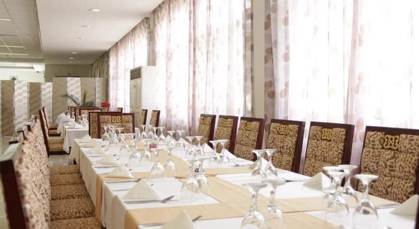 Hotel Ombaka Ritz