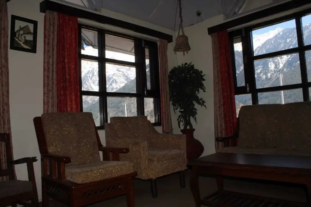 Nishaad Resorts