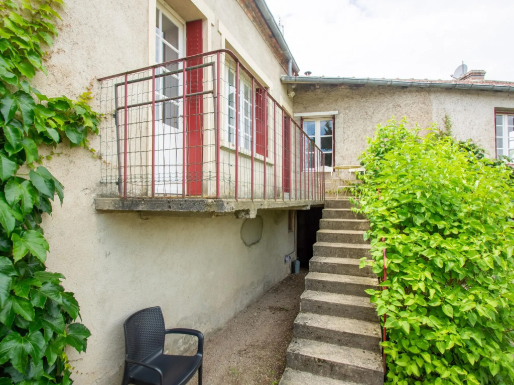 Beautiful Holiday Home in Hérisson with Private Garden