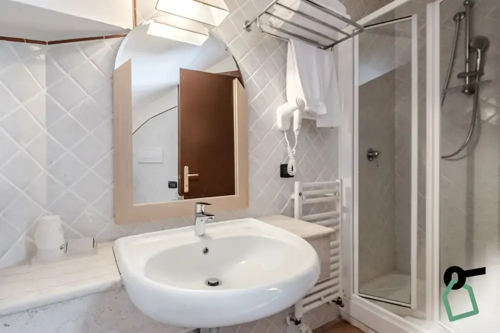 HOTIDAY Room Collection - Roma Cornelia