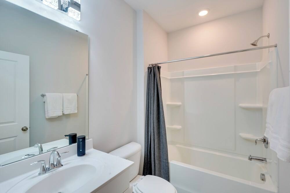 Durham Vacation Rental w/ Community Pools