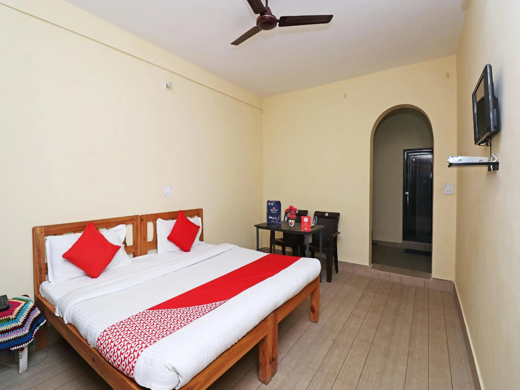 OYO 28100 Rajveer Guest House