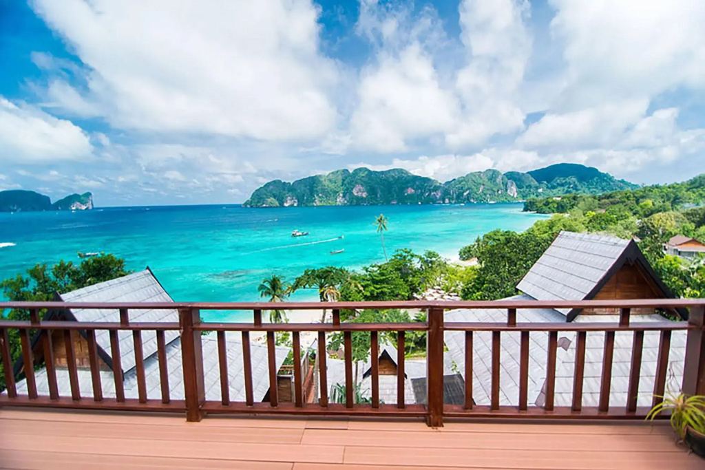 Отель Phi Phi The Beach Resort