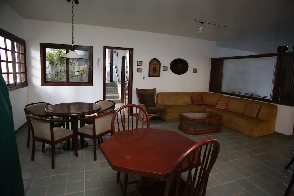 Casa com 5 suítes - vista Mar na Praia de Ponta Negra