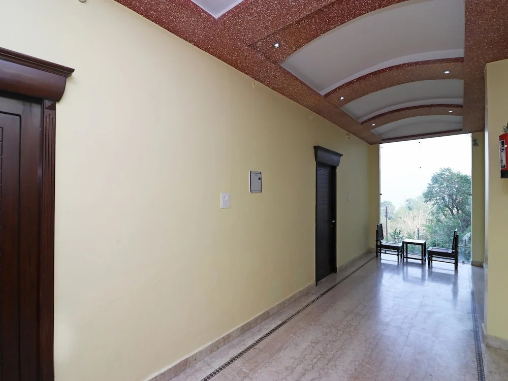 OYO 14772 Vikas Hotel