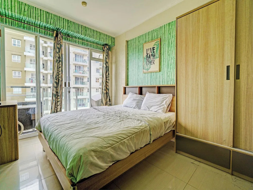 OYO Life 93065 Apartemen Gateway Pasteur By Glory Rent