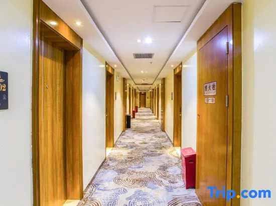 Wodun Platinum Hotel (Qinzhou East Railway Station Niannianfeng Plaza)