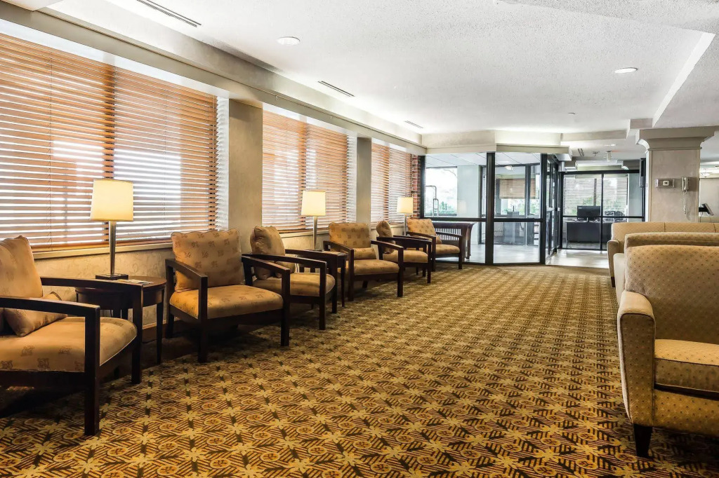 Clarion Inn