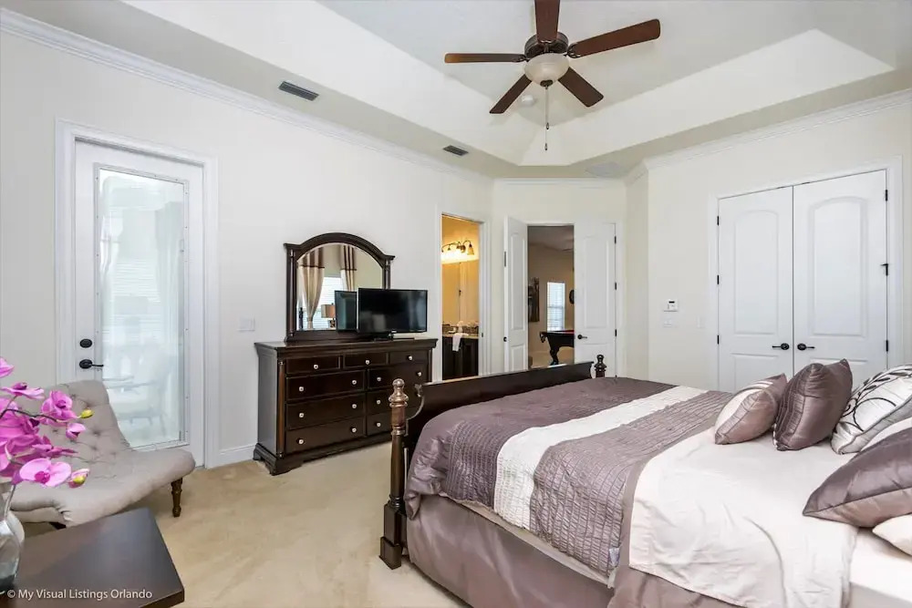 Elegant 5 BD, 5 BH Villa