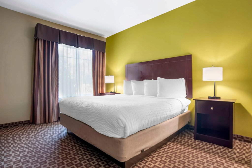 Best Western Plus Chalmette Hotel
