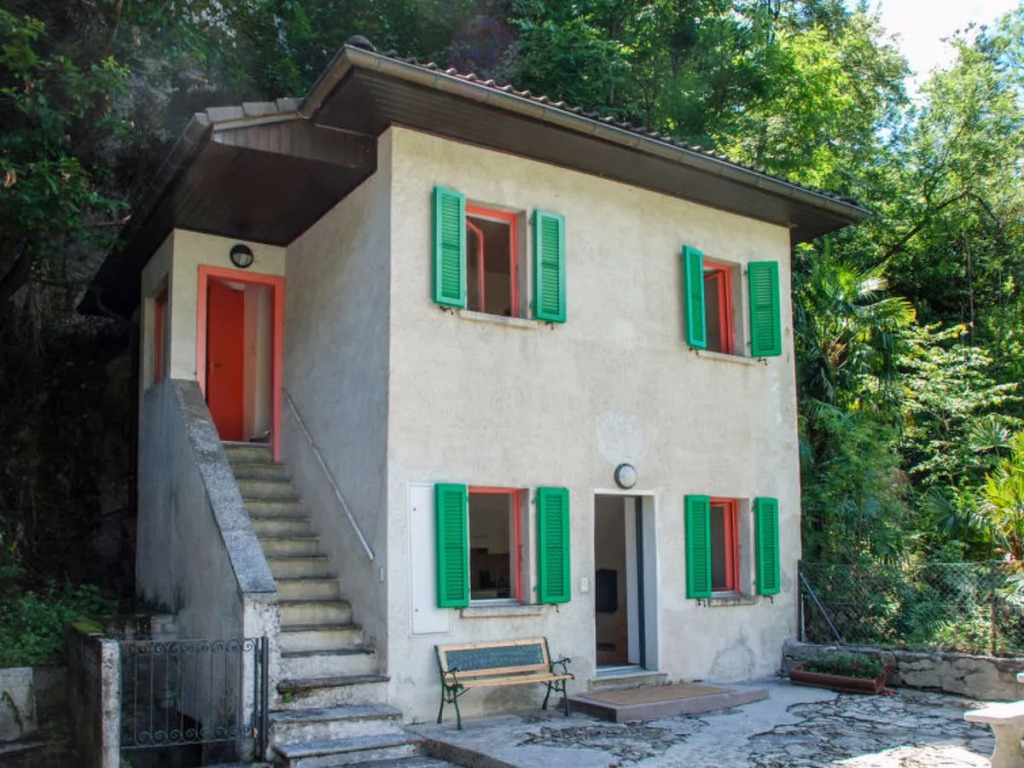 Casetta salita ai Castelli