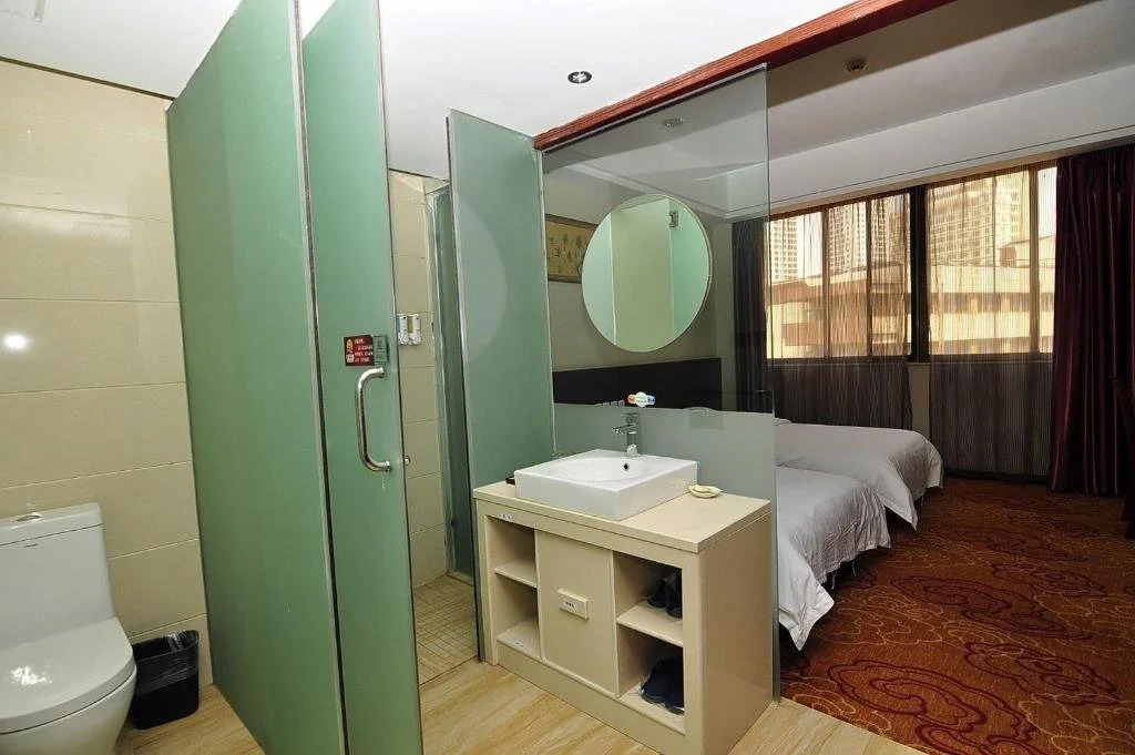 Hong He Hotel(昆明红河宾馆（火车站店）)