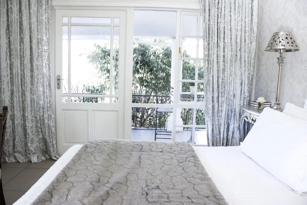 La Riviera Guesthouse