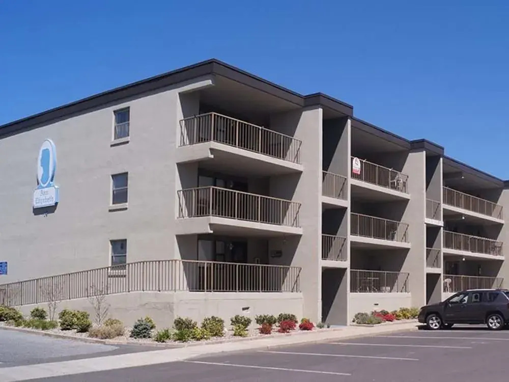 Ann Elizabeth 305 2 Bedroom Condo by RedAwning