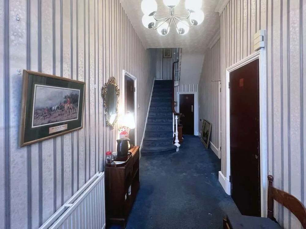 Helens Hotel near Wembley