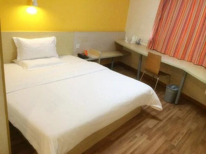 7Days Inn Shanghai East Xietu Road Expo Park