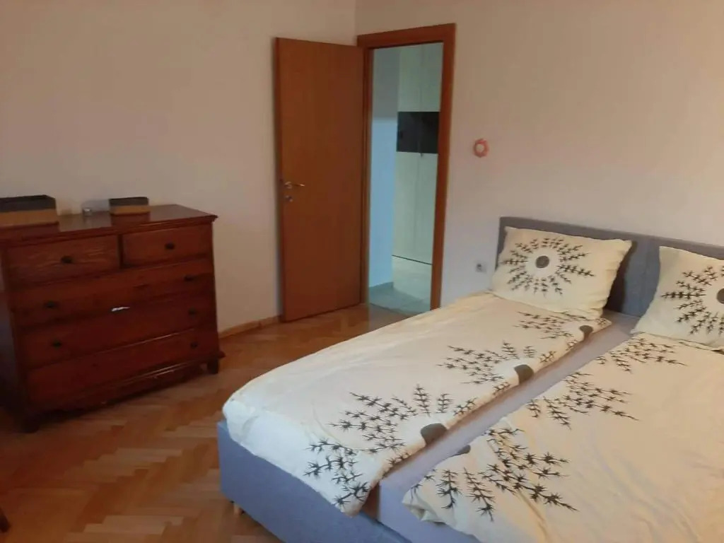 Stunning Color 1-bed Apartment in Skopje