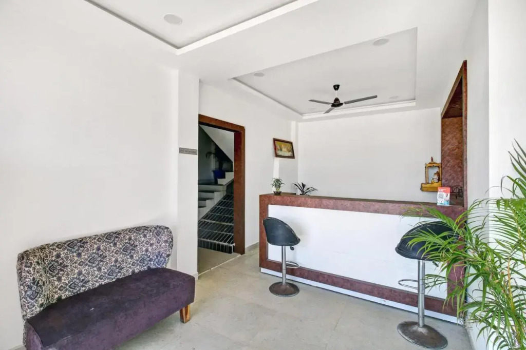 POP 80595K P2 Hotel And Resort