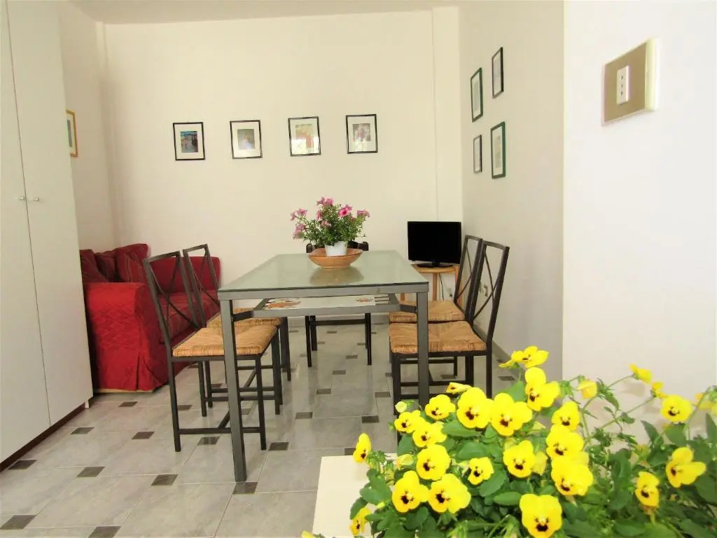Apartment with 2 bedrooms in Torre San Giovanni with furnished terrace 150 m from the beach