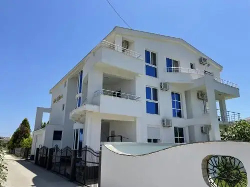 Apartmani Vila Milaris