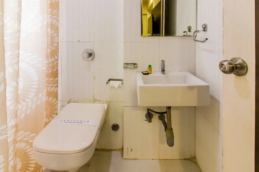 FabHotel Galaxy Comforts Andheri East