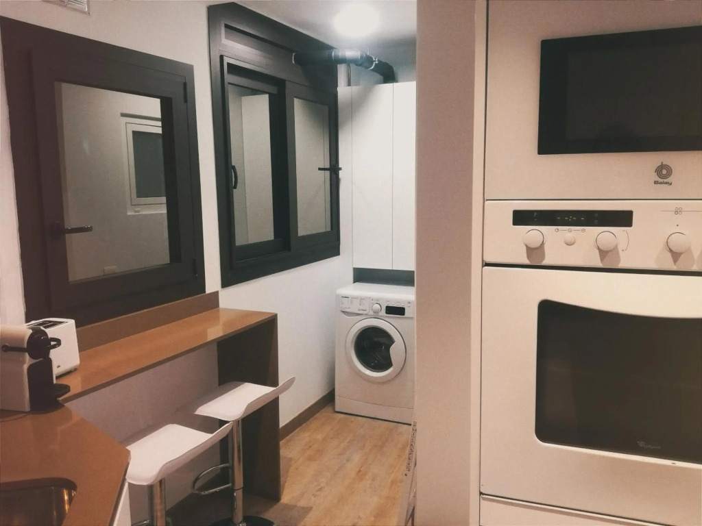 Turistic Girona - Piso de 3 habitaciones