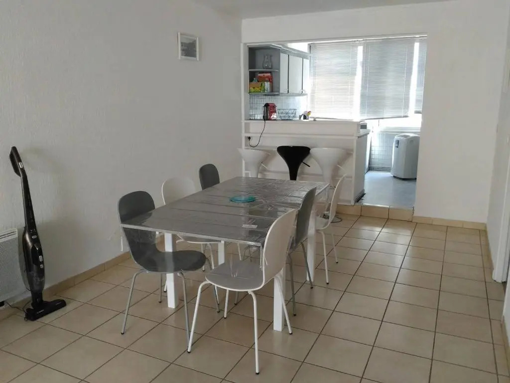 Appartement Bormes-les-Mimosas, 3 pièces, 6 personnes - FR-1-308-48