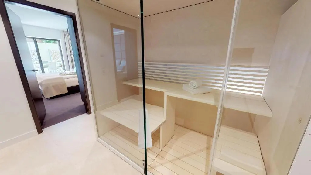 White Pearl Apartment 0.02
