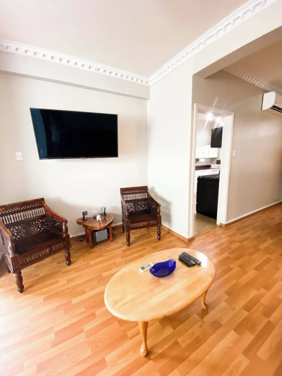 Stylish 1-bed Opposite Queens Park Savannah