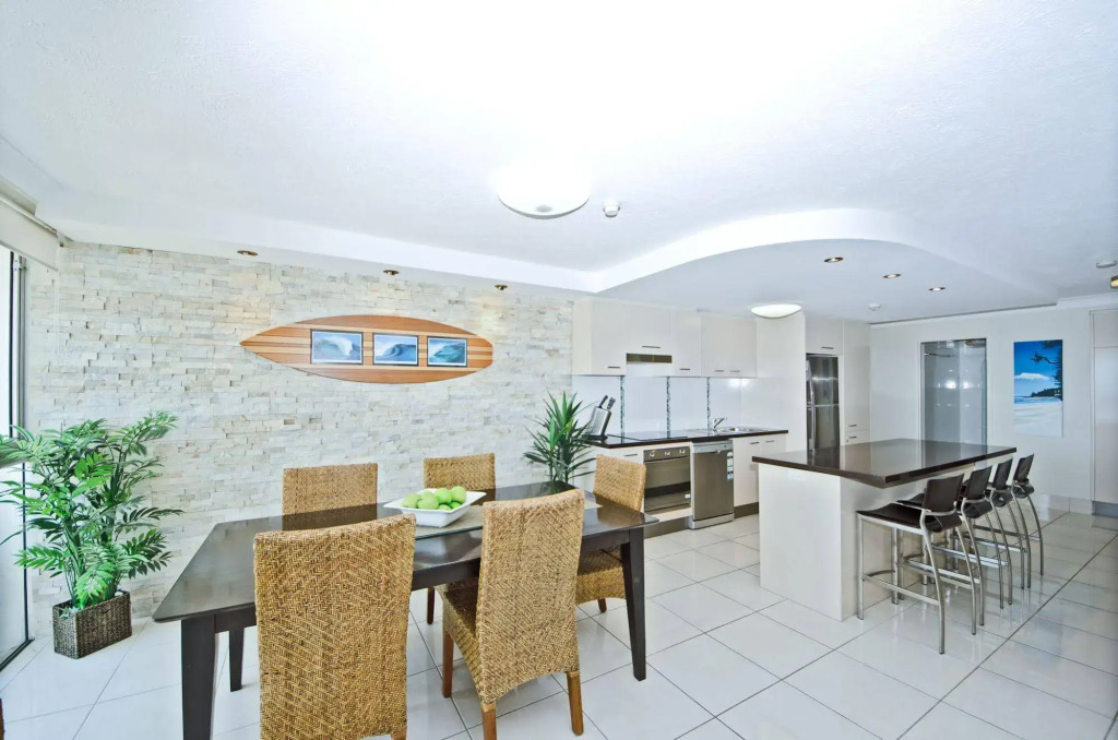 Burleigh Beach Tower